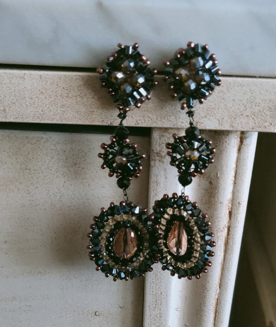 pendientes largos vintage ambar y negros