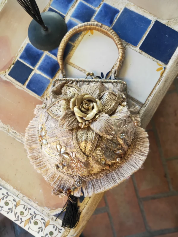 bolso bombonera dorado